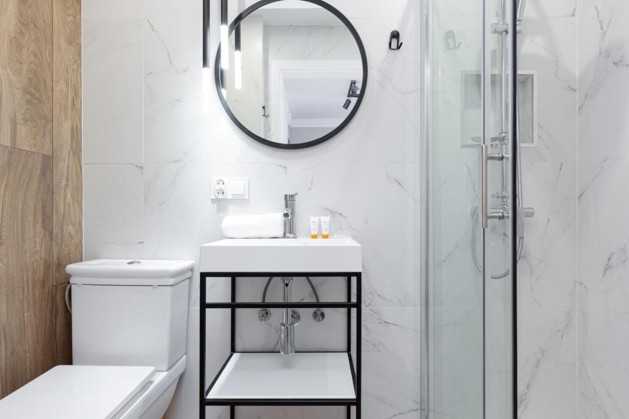 Metro Marymont Apartment By Noclegi Renters Varsavia Esterno foto